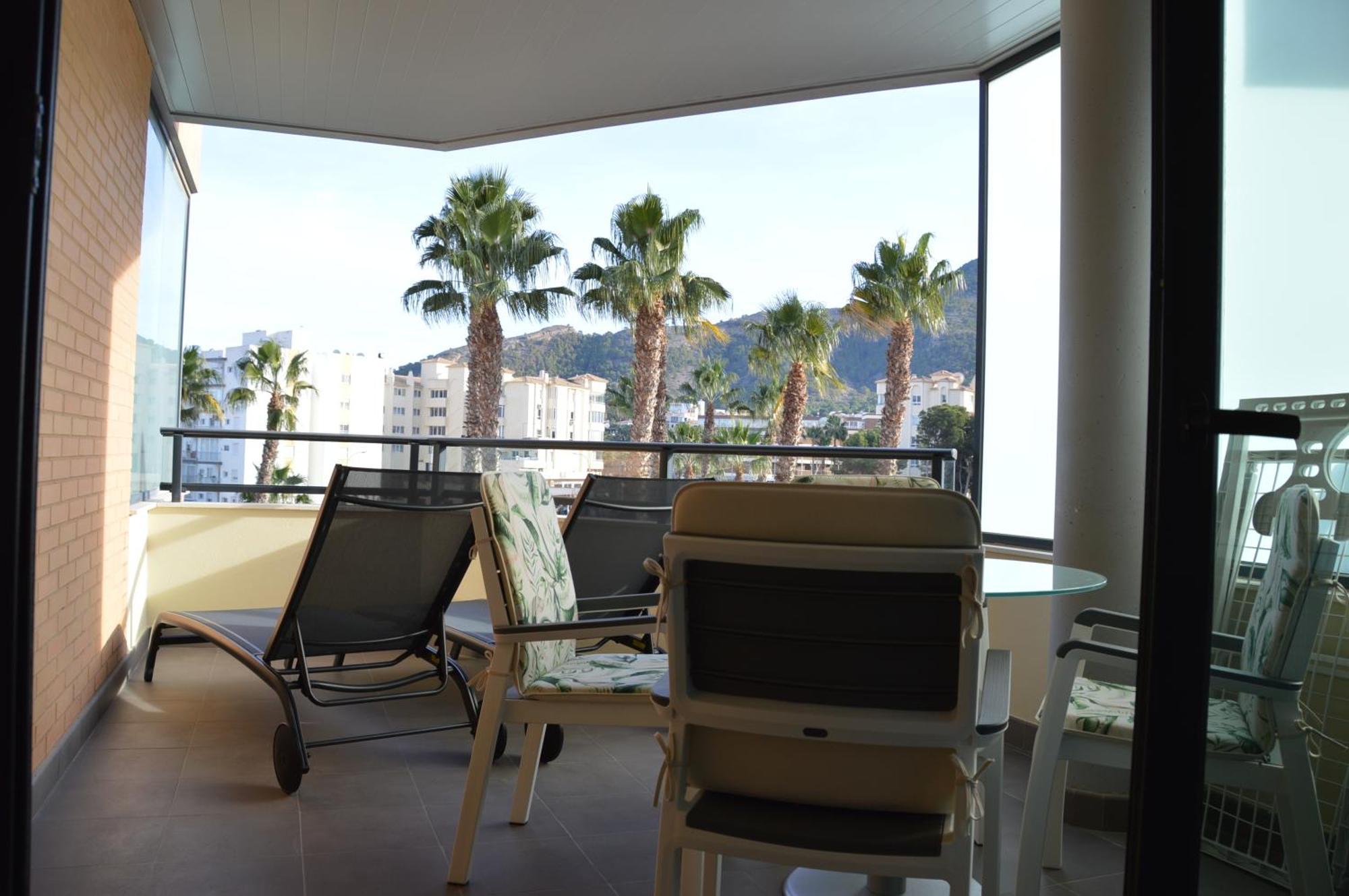Albir & Sun Apartment *